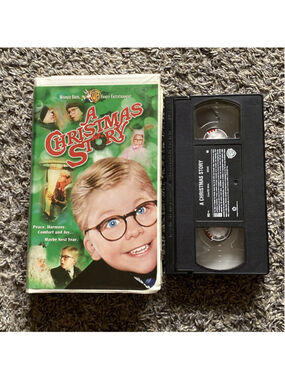 Warner Home Video A Christmas Story VHS Clamshell PG Holiday Comedy 1983